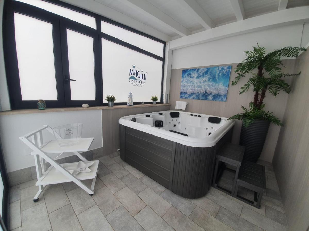 Magilu Case Con Jacuzzi Castellammare del Golfo Luaran gambar